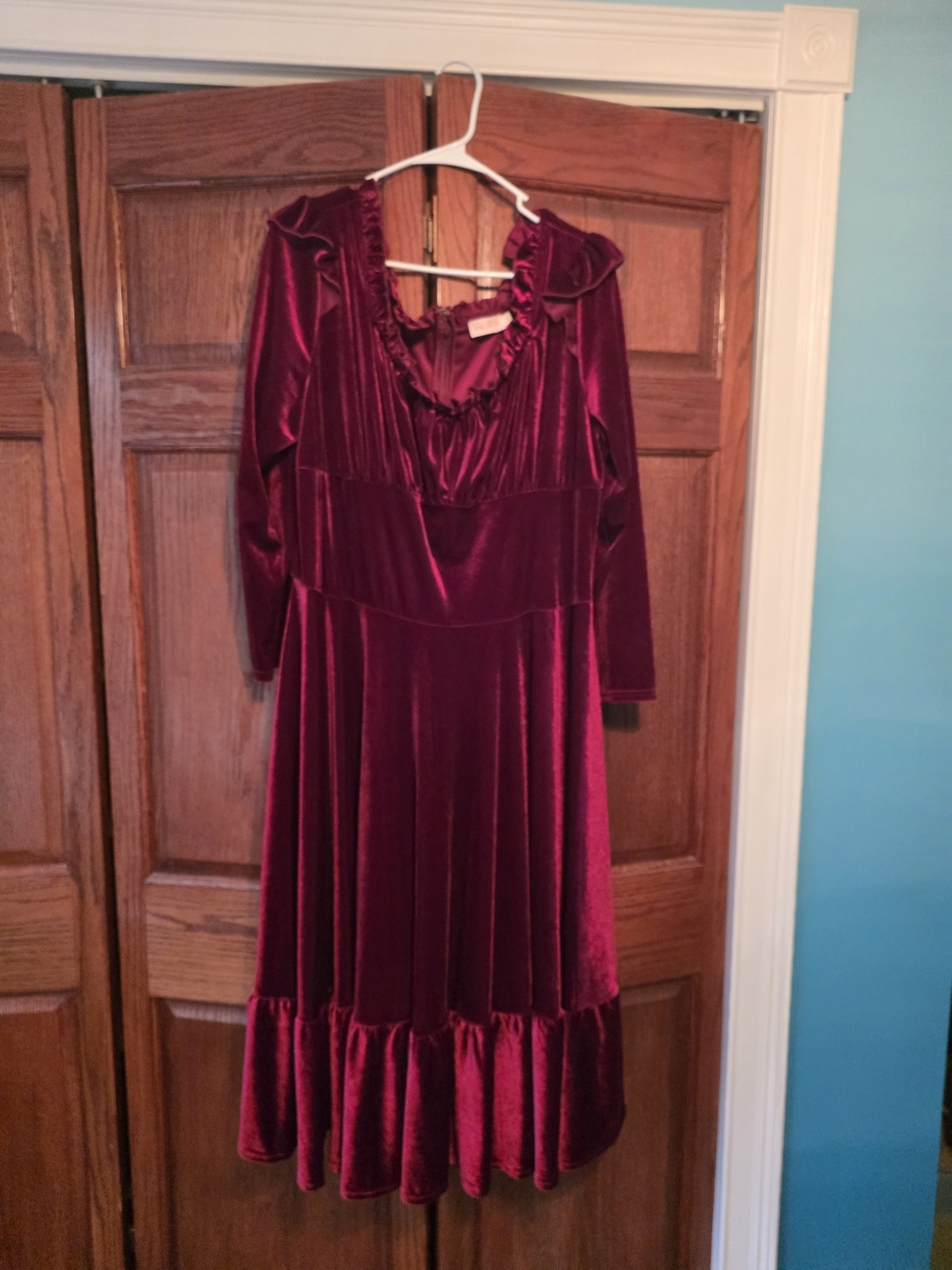 Ivy City Co Burgundy Velvet Long Sleeve Maxi Dress